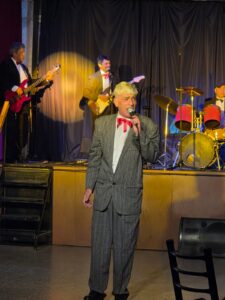 Cantando Música y Tapas en La Estrada